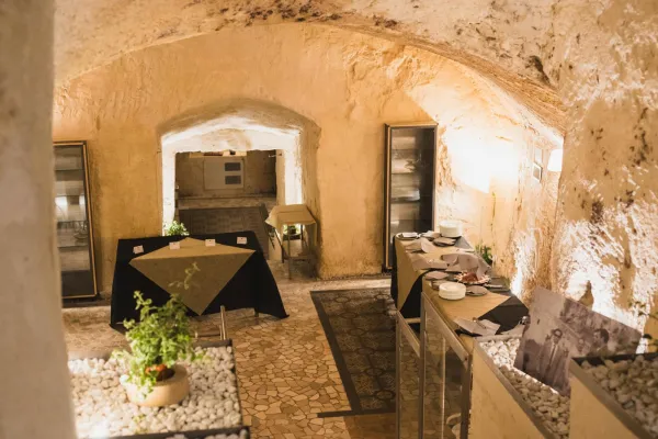 19^buca halal restaurant in Matera