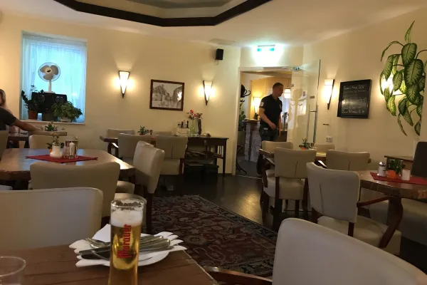 3eck-cafe-restaurant halal restaurant in Maria Enzersdorf