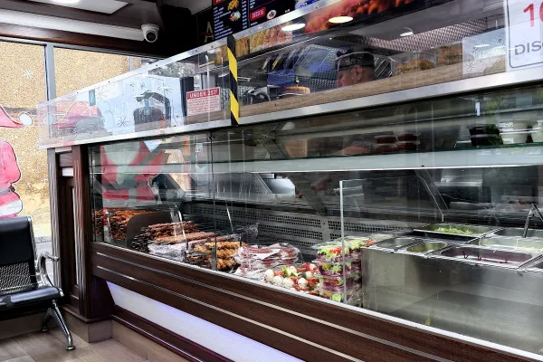 Alim-Et Larkfield halal restaurant in East Malling