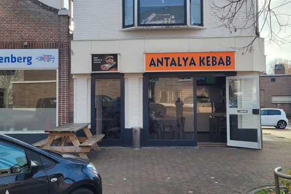 Antalya Kebab Turkse broodjes en Schotels halal restaurant in Hardenberg
