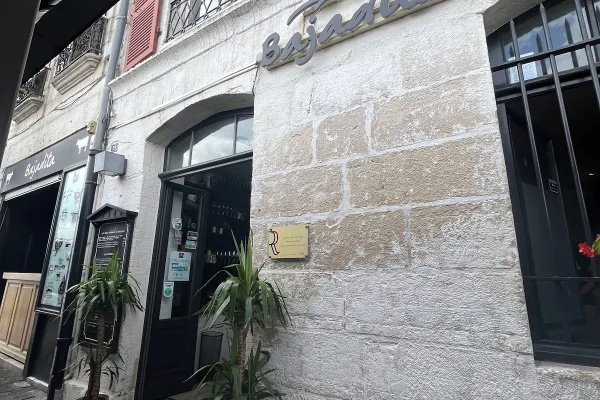 Bajadita halal restaurant in Bayonne