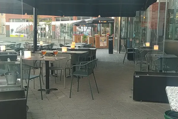 Bistrot Carte Blanche halal restaurant in Ninove
