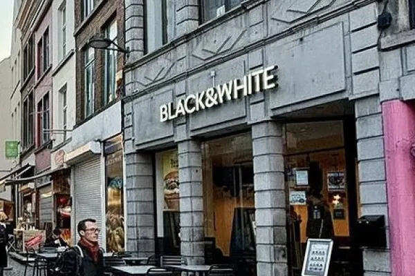Black & White Burger Mons halal restaurant in Mons