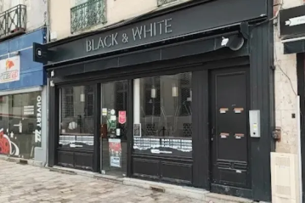 Black & White Burger Orleans halal restaurant in Orléans