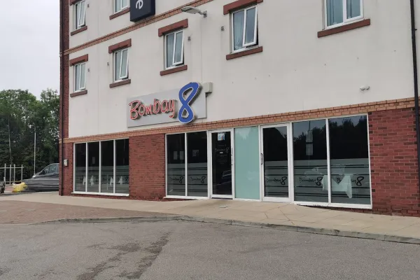 Bombay 8 Indian Restaurant halal restaurant in Warrington
