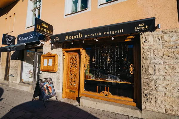 Bonab Persisk Kolgrill halal restaurant in Sundbyberg