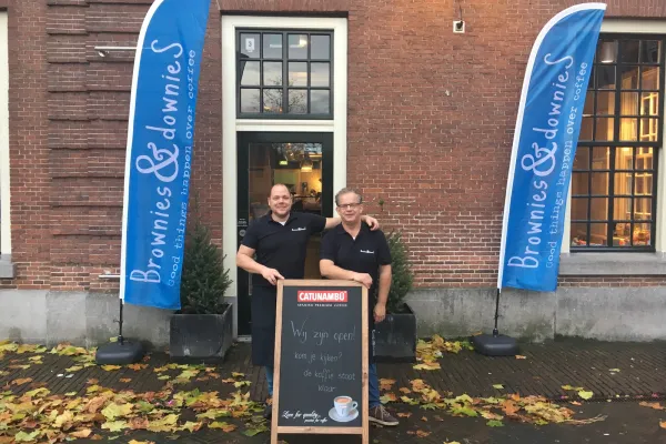 Brownies & downieS Woerden halal restaurant in Woerden