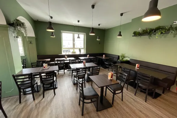 BURGER meets Falafel halal restaurant in Augsburg