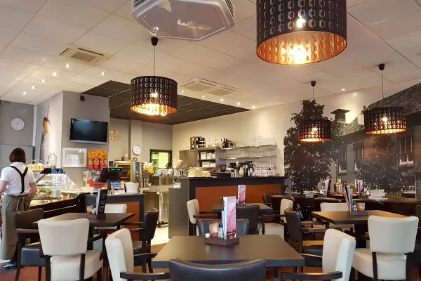 By Kielman halal restaurant in Veendam