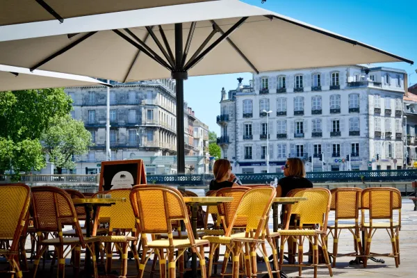 Café du Théatre halal restaurant in Bayonne