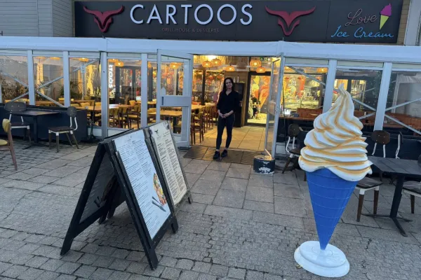Cartoos Aberdeen halal restaurant in Aberdeen
