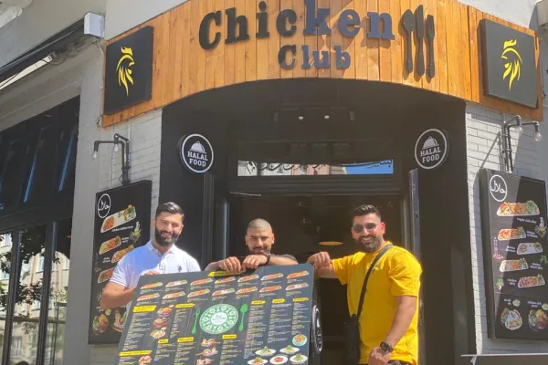 Chicken Club Halal Restaurant halal restaurant in Berlin