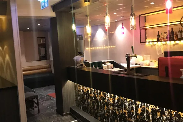 Chinees Japanse restaurant Golden Bridge halal restaurant in Den Helder