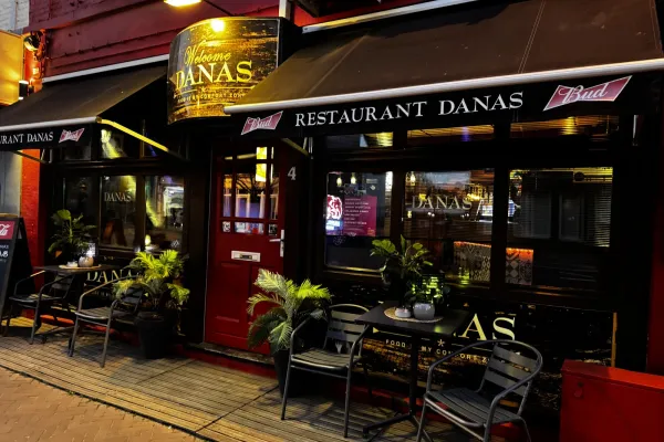 Danas halal restaurant in Geleen