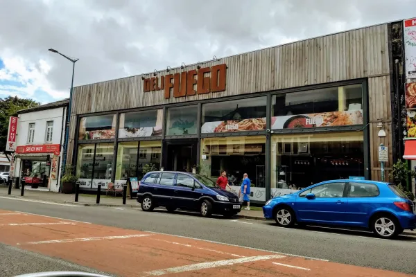 Deli Fuego halal restaurant in Cardiff
