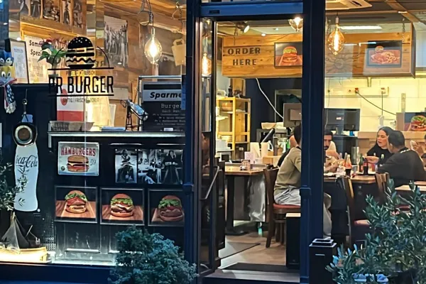 DER PR BURGER halal restaurant in Offenbach am Main