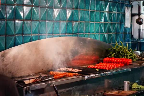 Diwan Holzkohlengrill 1150 halal restaurant in Wien