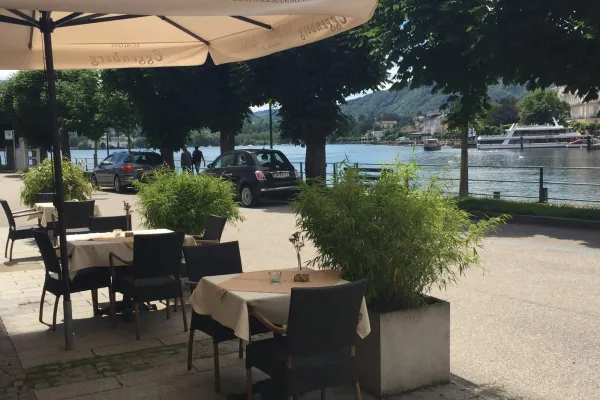 DOLLMANNS einfach gut halal restaurant in Gmunden