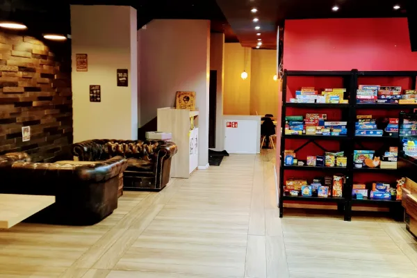 Eat & Play Renens halal restaurant in Renens