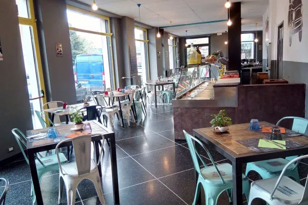 Elio's Burger & grill halal restaurant in Alessandria