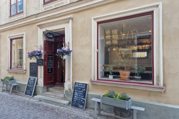 Ett Rum För Resande Café halal restaurant in Visby