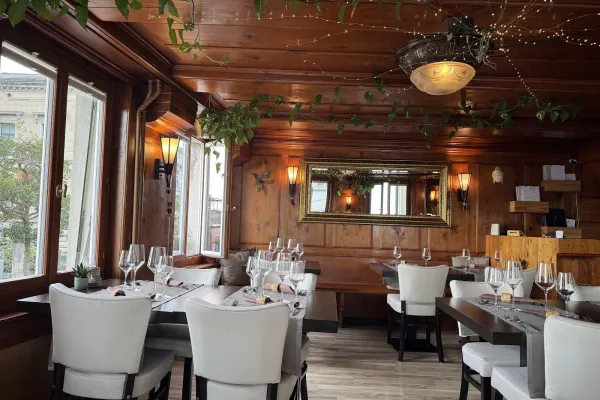 Gotthärdli am See - Thailändisches Restaurant & Cocktailbar halal restaurant in Zug