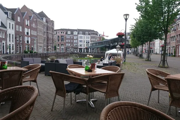 Grillhouse "By Onsz" halal restaurant in Helmond