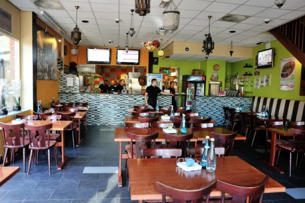 Grillroom Pizzeria Atlantis halal restaurant in Spijkenisse