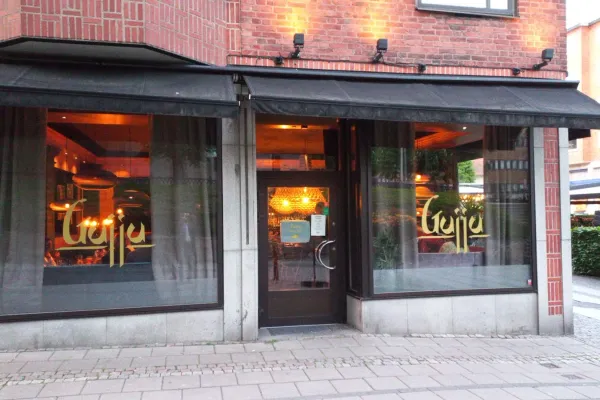 Gujju halal restaurant in Borås