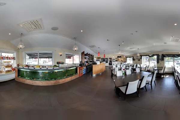 Hamnkrogen i Motala halal restaurant in Motala