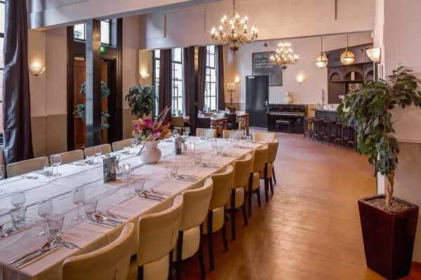 Heeren van Sonoy halal restaurant in Alkmaar