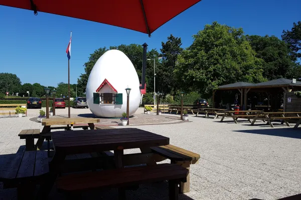 Het ei halal restaurant in Terschuur