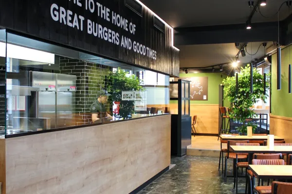 Holy Cow! Gourmet Burger Co. DELÉMONT halal restaurant in Delémont