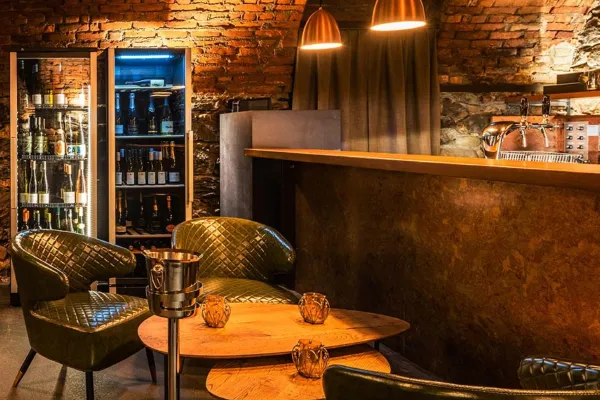 Hörnlingen Wirtshaus/Weinbar - Dominic Mayer halal restaurant in Rankweil