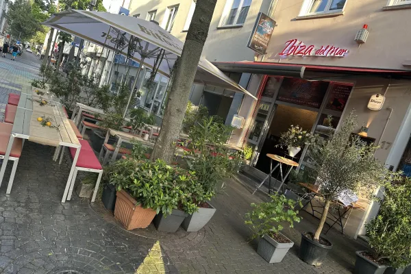 Ibiza del Mar halal restaurant in Hanau