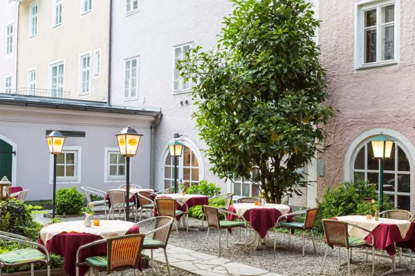 Indian Palace Restaurant halal restaurant in Salzburg
