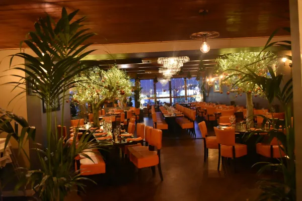 Istanblue Royton halal restaurant in Royton