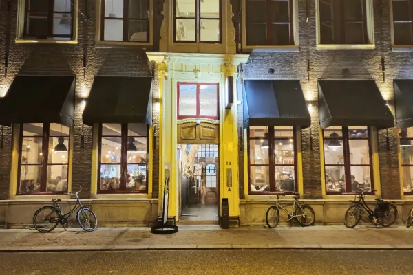 Just Meet halal restaurant in Leiden