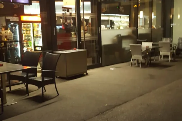 Kebab & Pizza Lounge halal restaurant in Enns