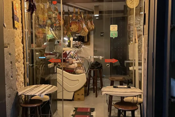 La Posteria halal restaurant in Salerno
