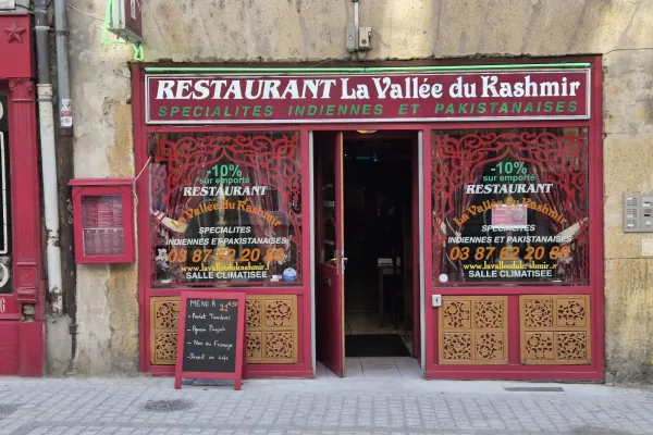 La Vallee Du Kashmir halal restaurant in Metz