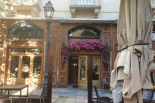 Le Nulle Part Ailleurs & A Loghja - Burgers & Pâtes Fraîches halal restaurant in Bastia