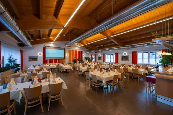 Lebenszeit halal restaurant in Großengersdorf