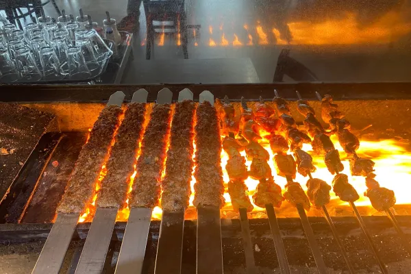 Lilla Duhok Restaurang AB halal restaurant in Partille