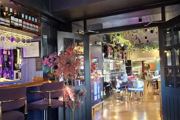 Lizz Restaurant halal restaurant in Gosport