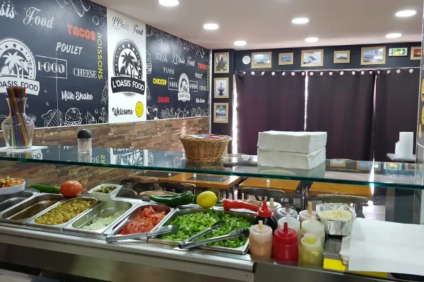 l'oasis kebab halal restaurant in Saint-Nazaire