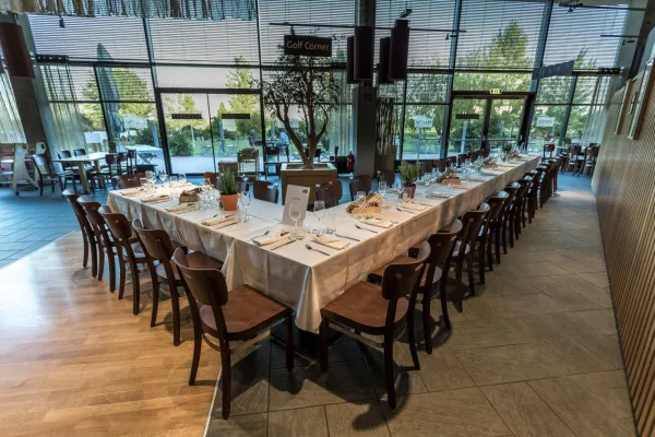 Marché Schwechat halal restaurant in Schwechat