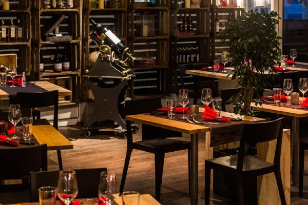 Meating halal restaurant in Zug