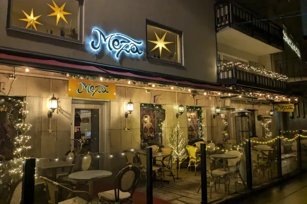 Meza halal restaurant in Uppsala