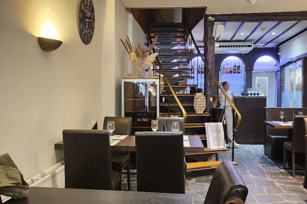 Mezzaluna halal restaurant in Flémalle